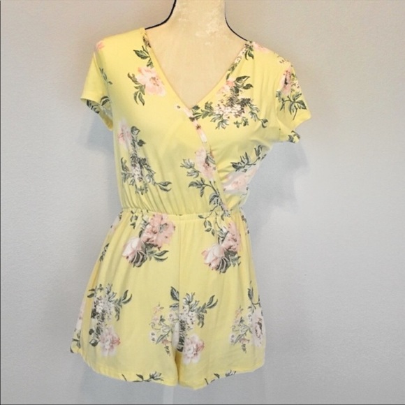 Forever 21 Floral Romper - Picture 1 of 6